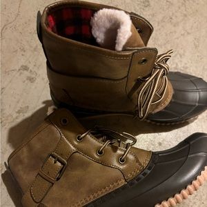 Madden Girl Snowboots